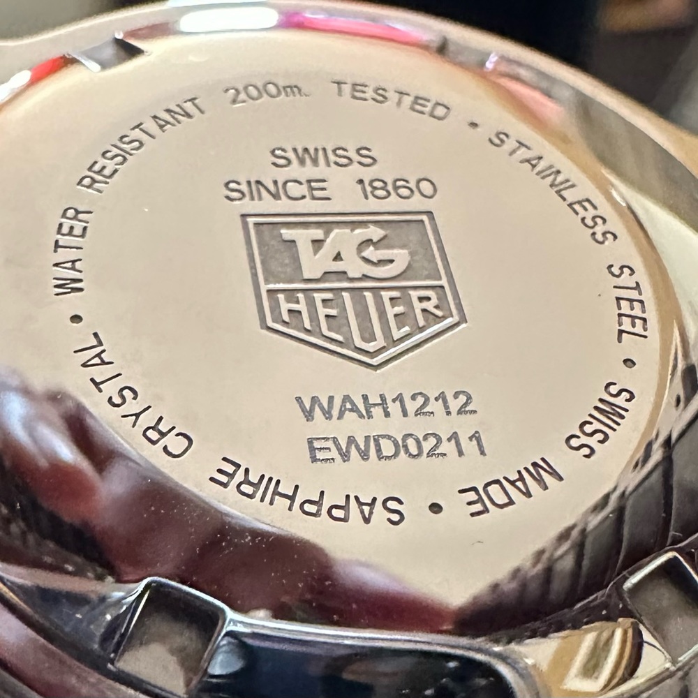 Tag HEUER Formula 1 Diamond/Ceramic Bezel Stainless Steel/Ceramic Band. - Picture 4 of 7